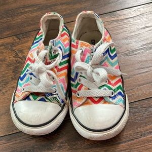 Toddler Rainbow chevron converse GUC
